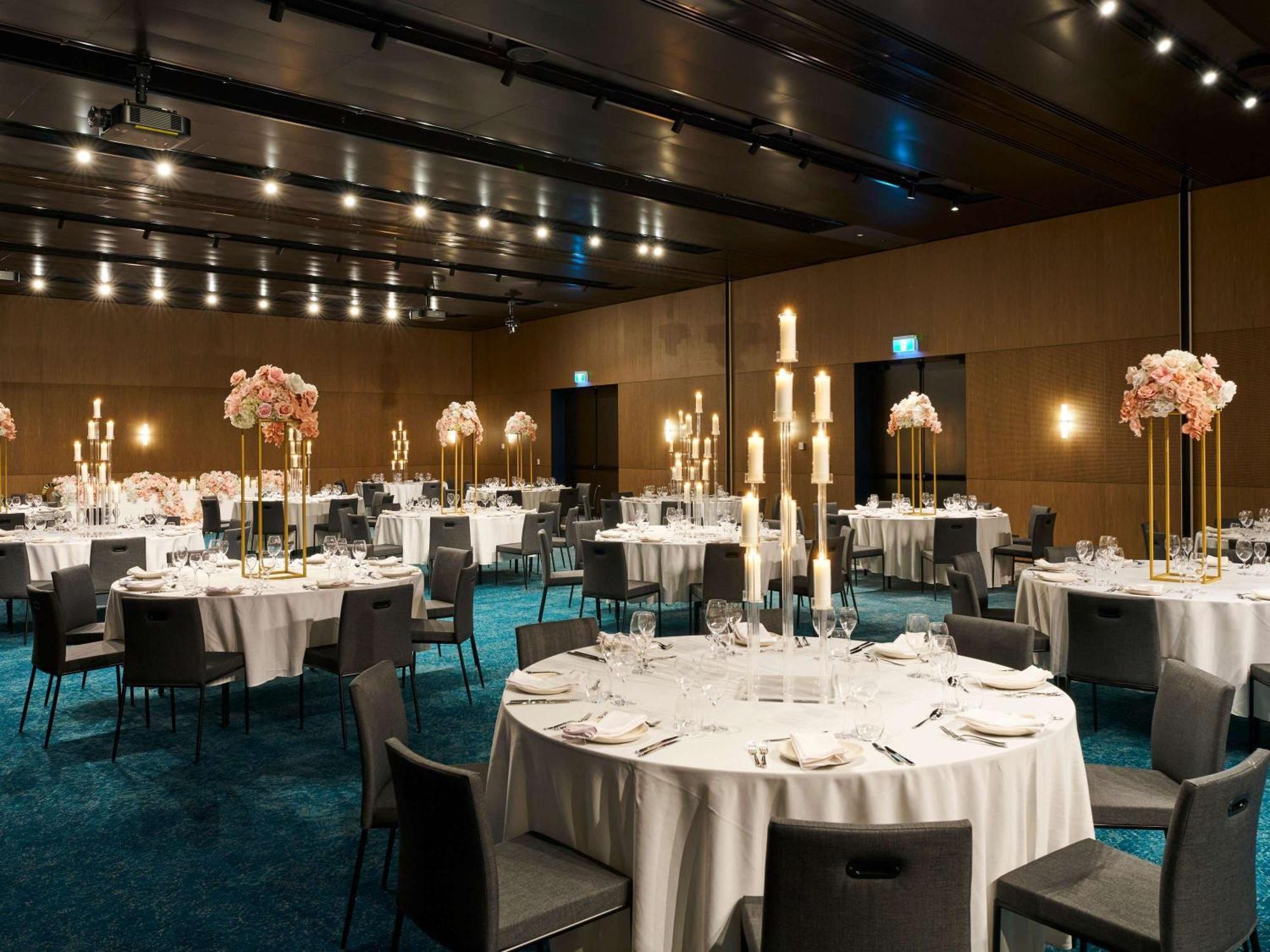 Ibis Styles Melbourne Airport Hotel Bagian luar foto