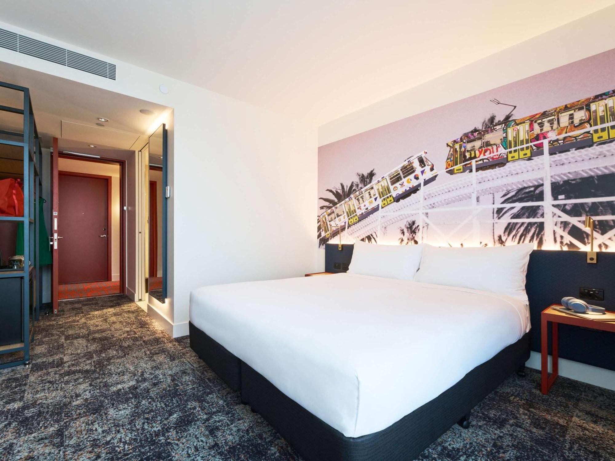 Ibis Styles Melbourne Airport Hotel Bagian luar foto