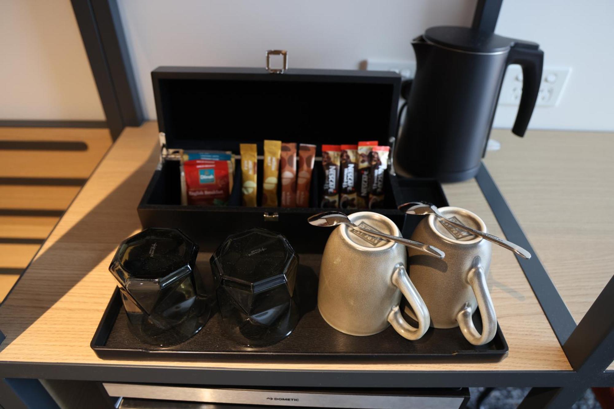 Ibis Styles Melbourne Airport Hotel Bagian luar foto