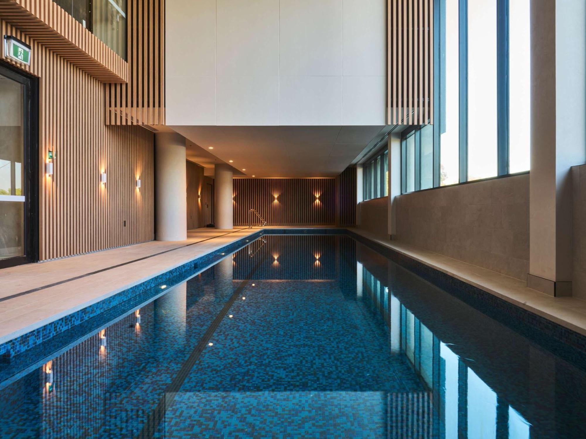 Ibis Styles Melbourne Airport Hotel Bagian luar foto